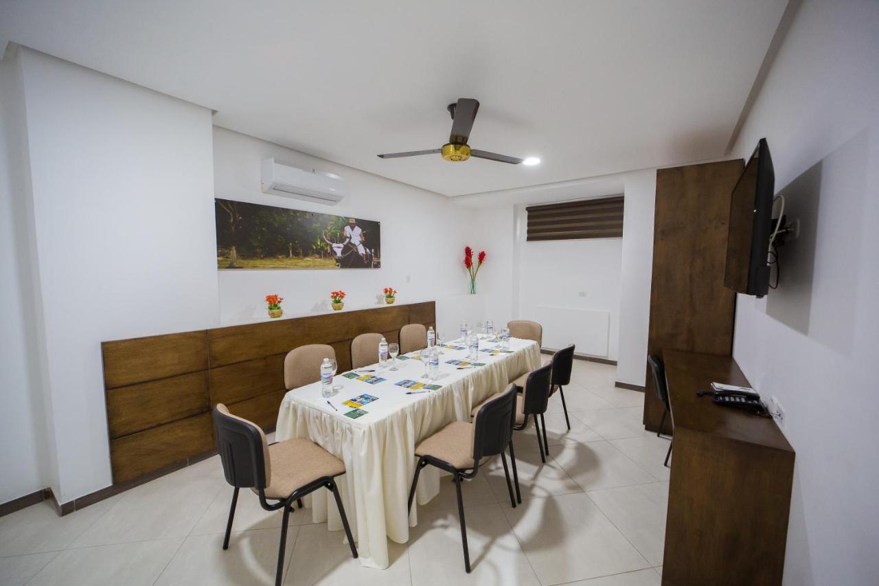 Hotel Ribera Sinu Montería Esterno foto